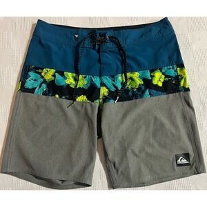 Quicksilver Men's Board Shorts Size 30 Blue Grey Drawstring Waist